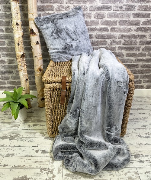 New Koala, luxury grey fur blanket with fur cushion