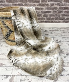 Extra large fur blanket in a striking animal print