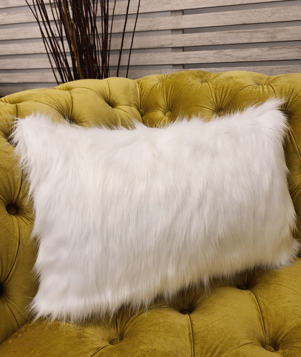 Faux fur rectangular cushion in off-white colour