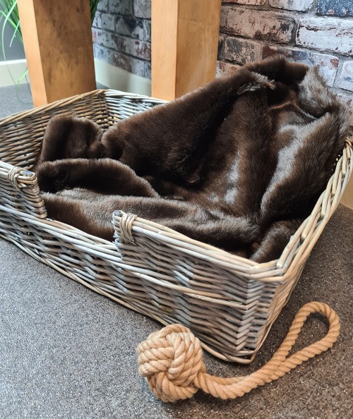 Brown faux fur pet bed