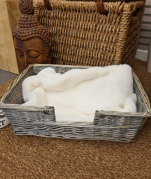 Luxury cream pet bed blanket