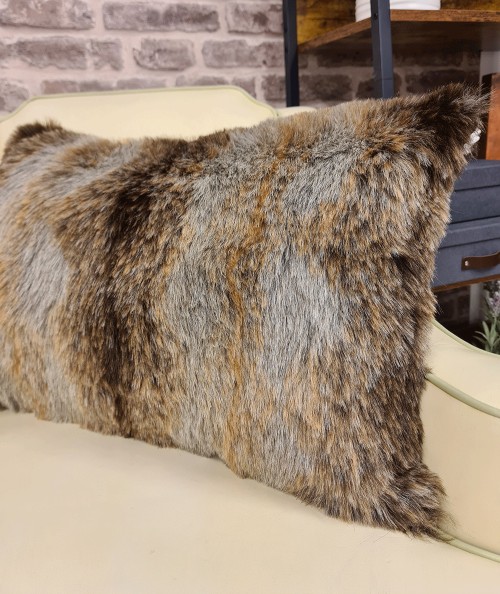 Cheap rectangular faux fur cushions