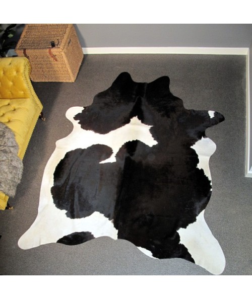 XX/Large Black and off-white Natural Cowhide Rug CR00135